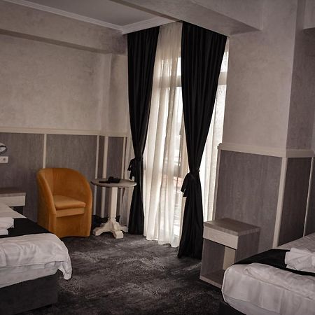 Golden Rose Residence Constanţa Esterno foto