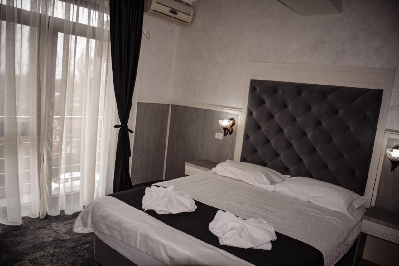 Golden Rose Residence Constanţa Esterno foto