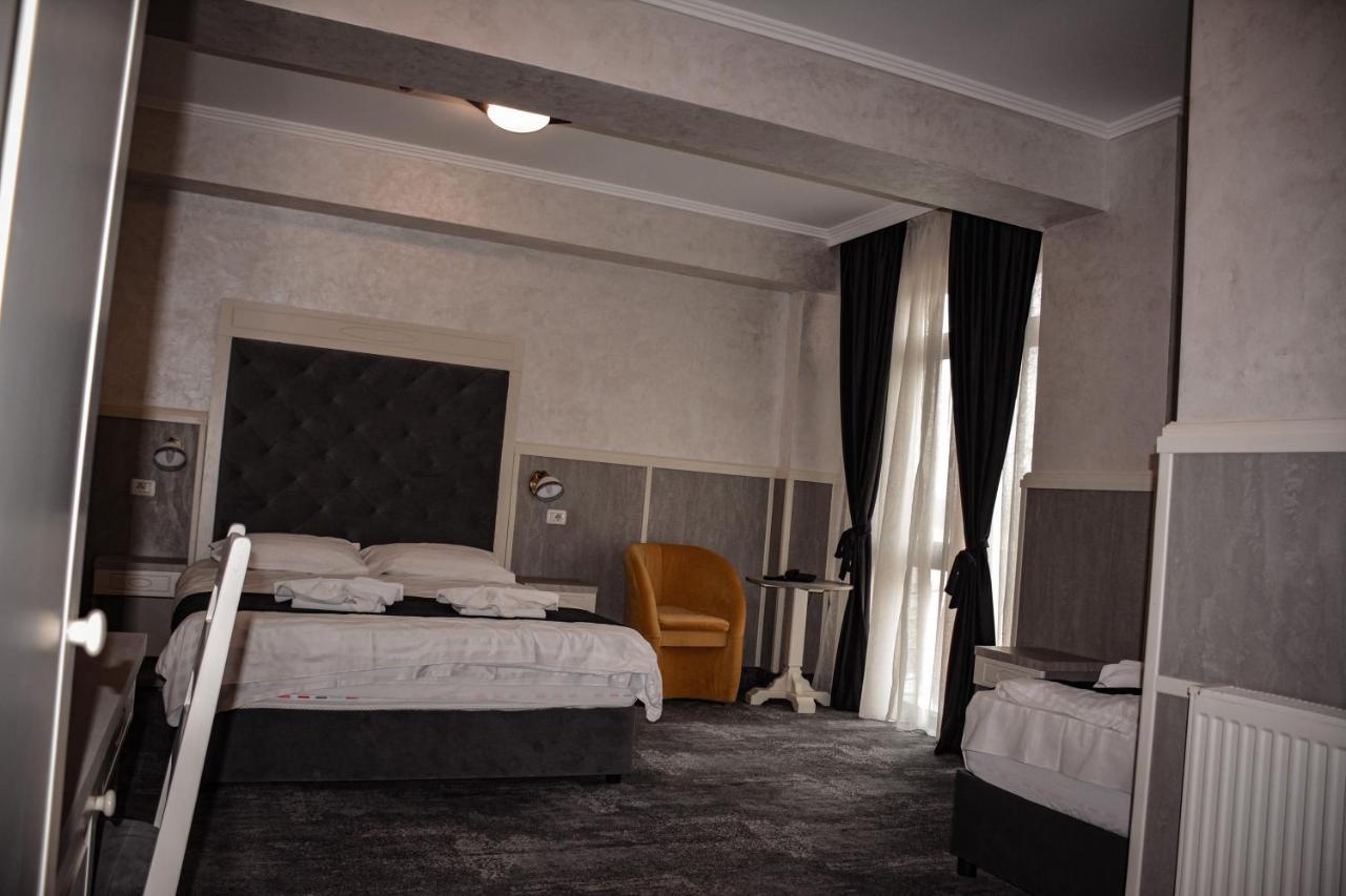 Golden Rose Residence Constanţa Esterno foto