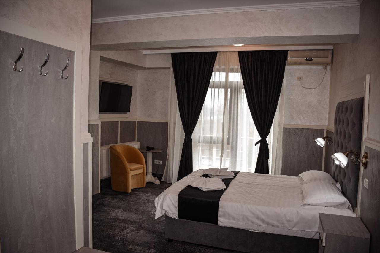 Golden Rose Residence Constanţa Esterno foto